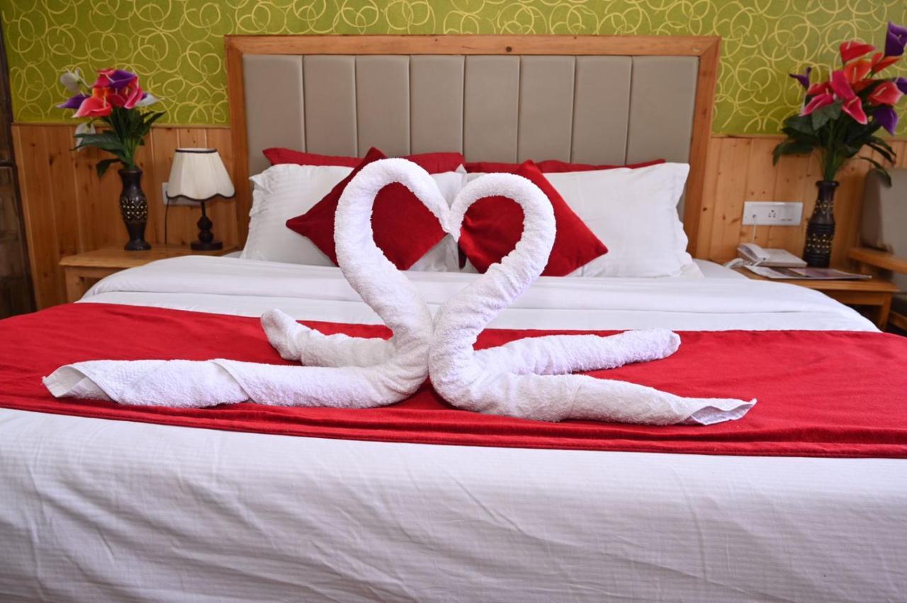 Hotel Seven Hills Manali Экстерьер фото