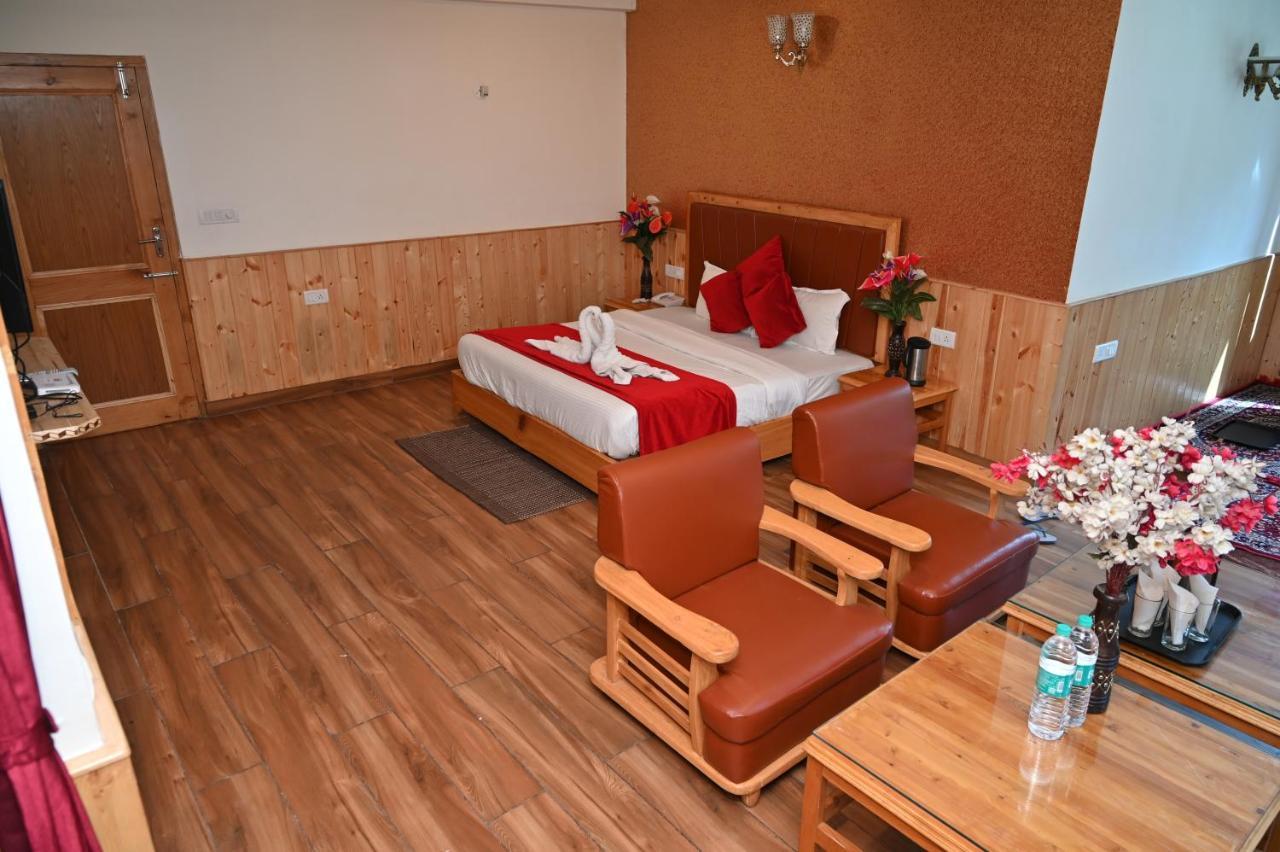 Hotel Seven Hills Manali Экстерьер фото