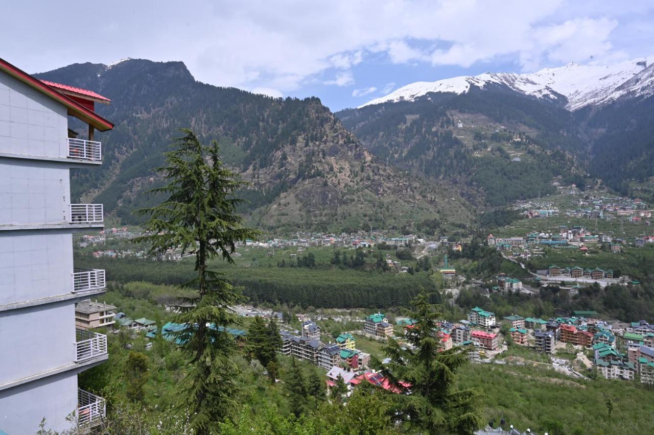 Hotel Seven Hills Manali Экстерьер фото